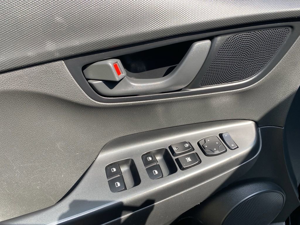Used 2019 Hyundai Kona SE AWD/4WD image 20