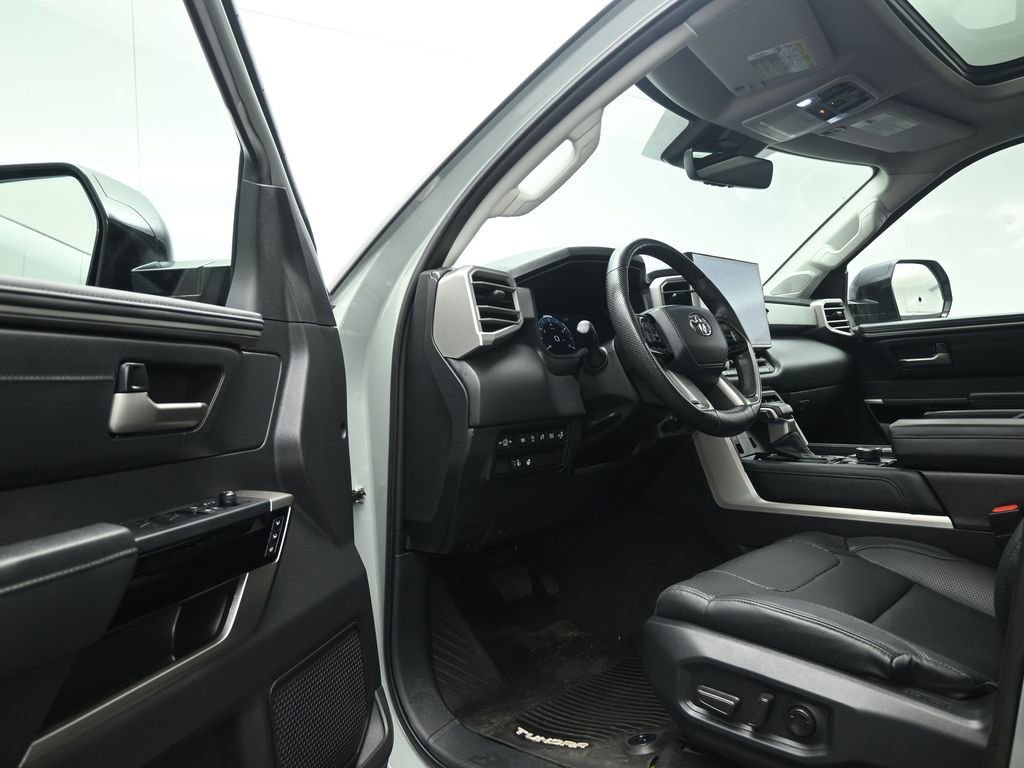 Used 2024 Toyota Tundra Limited image 7