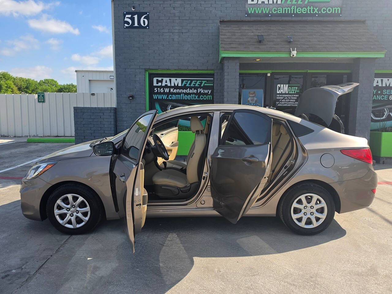 Used 2013 Hyundai Accent GLS FWD image 33