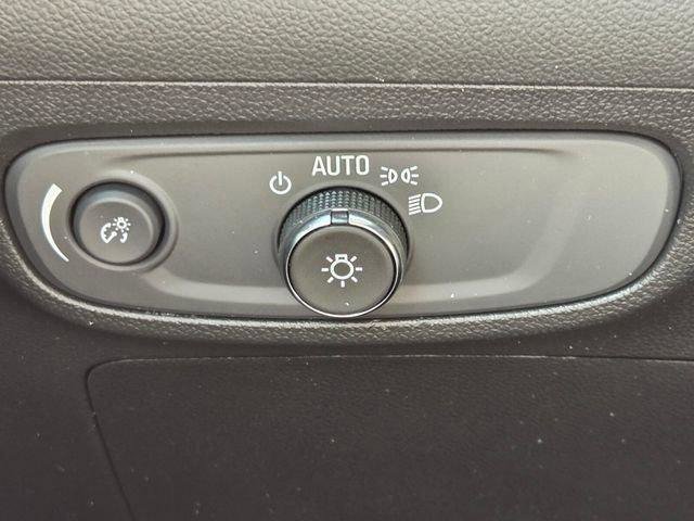 Certified 2025 Buick Encore GX Sport Touring w/ Advanced Technology Package FWD image 21