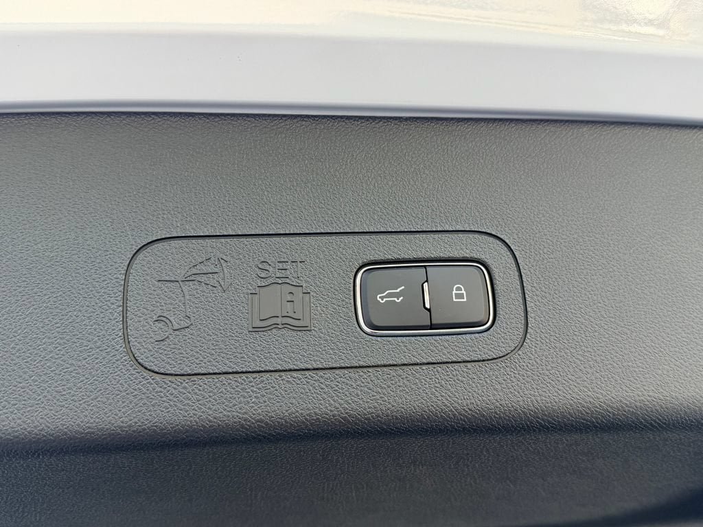 New 2027 Lincoln Aviator AWD w/ Jet Appearance Package image 21