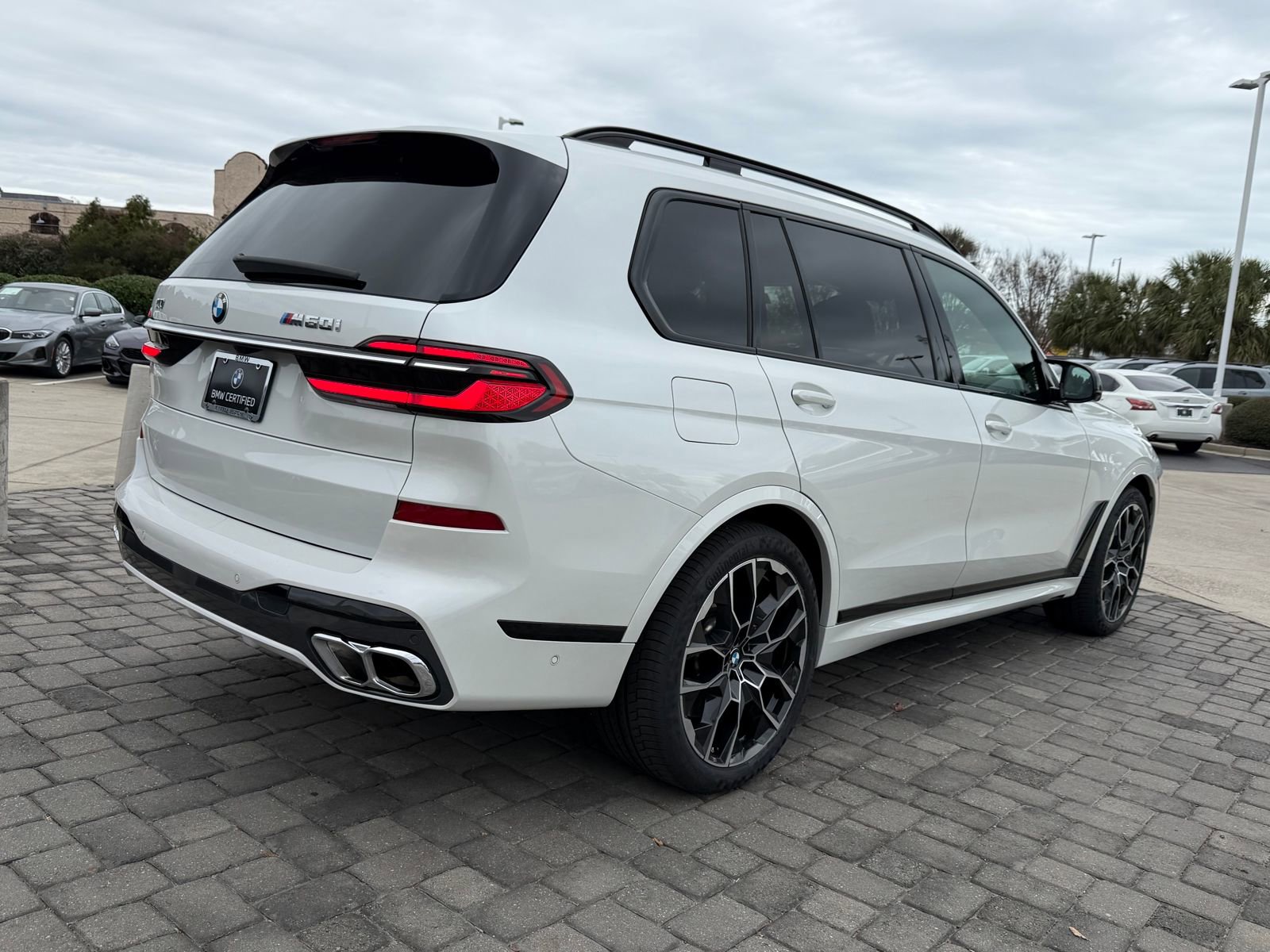 Certified 2024 BMW X7 M60i w/ Executive Package image 9