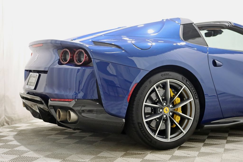 Used 2021 Ferrari 812 GTS RWD image 14