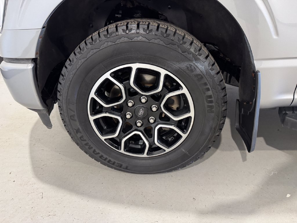Used 2022 Ford F150 XLT w/ Equipment Group 302A High AWD/4WD image 9