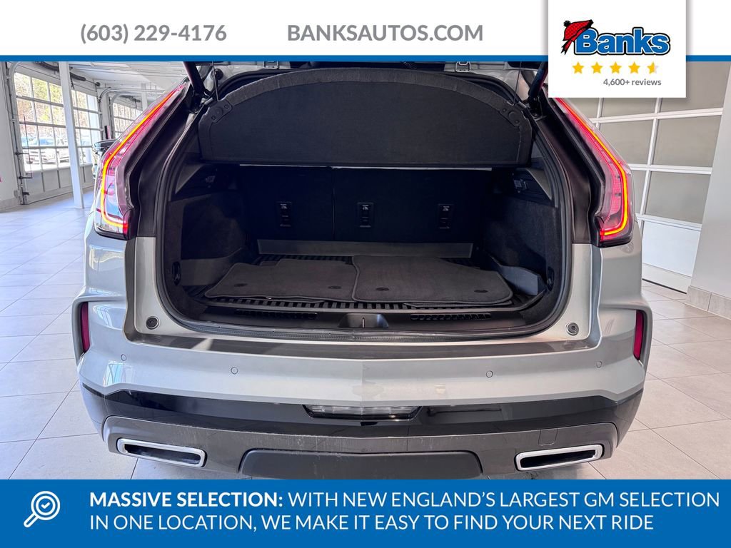 Used 2024 Cadillac XT4 Sport image 7