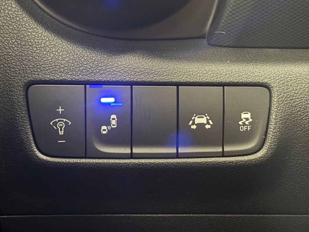 Certified 2021 Hyundai Kona SEL Plus FWD image 14