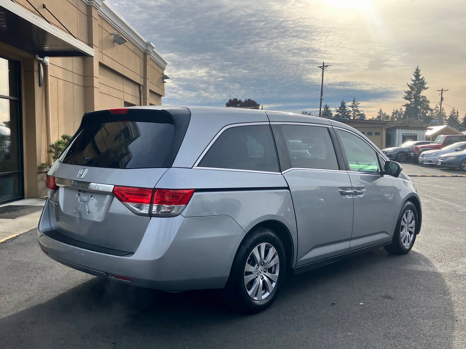 Used 2017 Honda Odyssey EX image 8