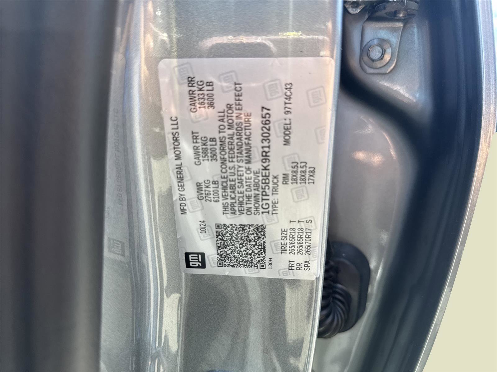 Used 2024 GMC Canyon Elevation w/ Elevation Premium Package RWD image 36