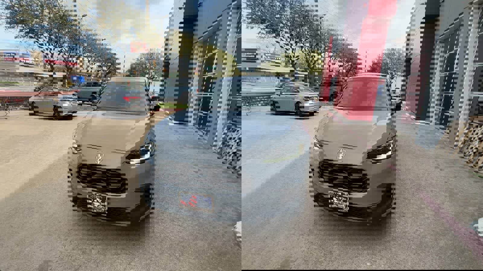 Used 2024 Honda HR-V Sport image 3