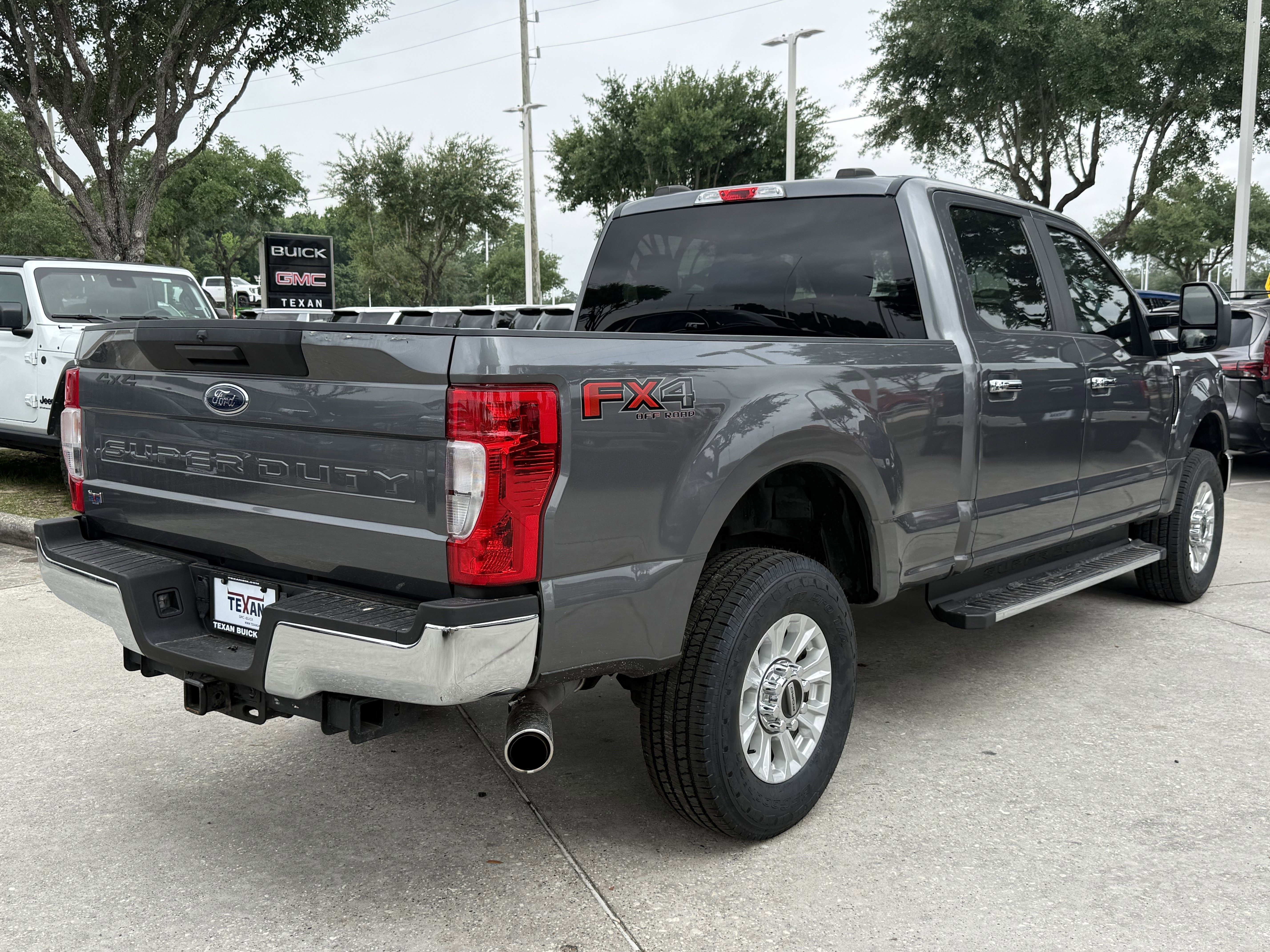 Used 2021 Ford F250 XL w/ STX Appearance Package AWD/4WD image 5
