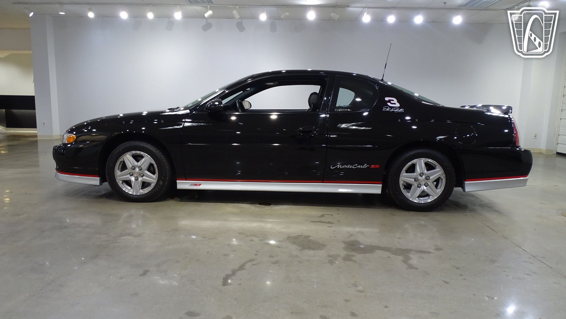 Used 2002 Chevrolet Monte Carlo SS w/ Pace Car Replica Pkg FWD image 6