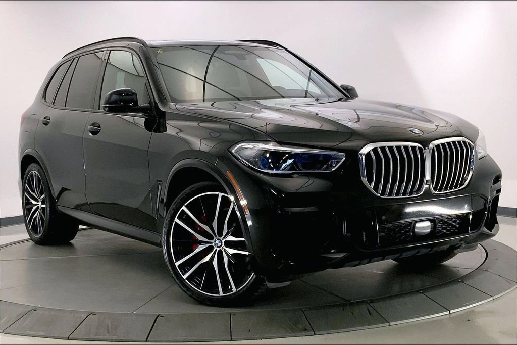 Used 2022 BMW X5 xDrive40i w/ M Sport Package AWD/4WD image 1
