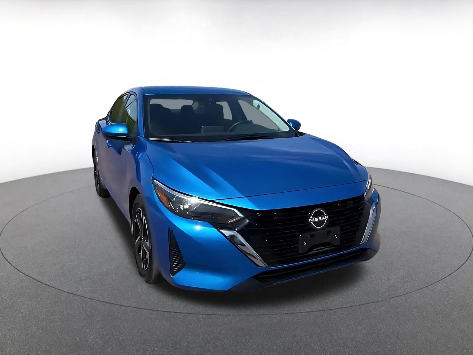 Used 2025 Nissan Sentra SV FWD image 3