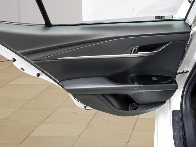 Certified 2025 Toyota Camry SE FWD image 18