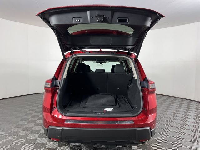 Used 2026 Nissan Rogue SV image 46