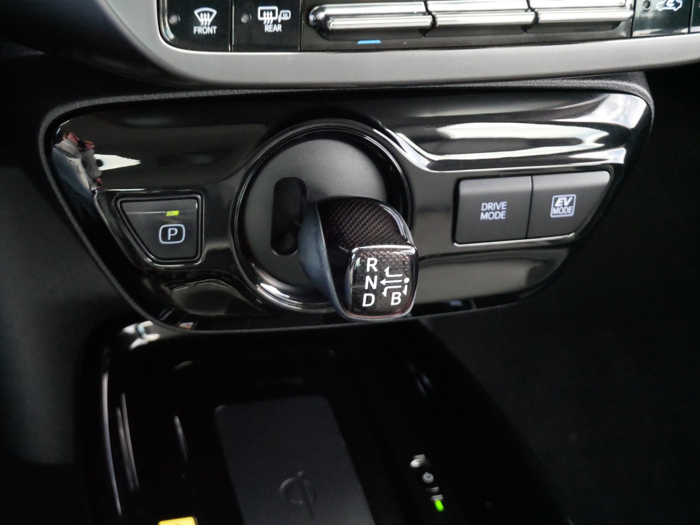 Used 2021 Toyota Prius image 24
