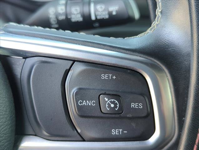 Used 2019 Jeep Wrangler Unlimited Sahara AWD/4WD image 18