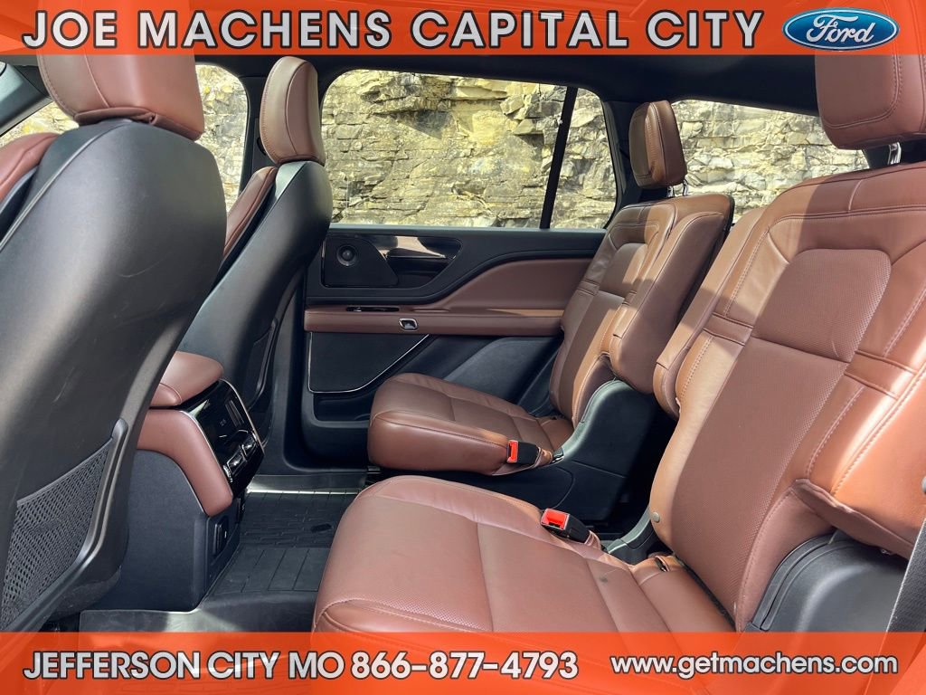 Used 2025 Lincoln Aviator Reserve w/ Illumination Package image 13