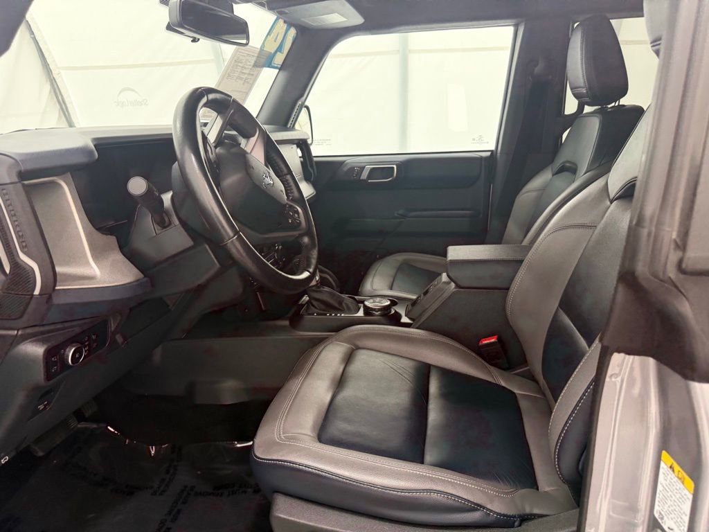 Used 2024 Ford Bronco Outer Banks image 13