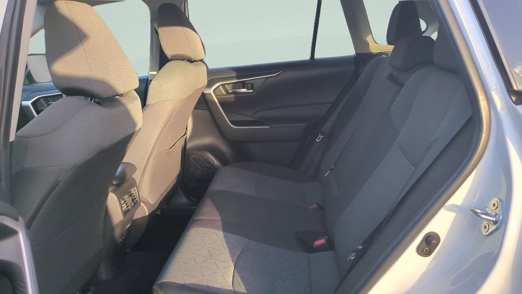 Used 2024 Toyota RAV4 XLE image 12