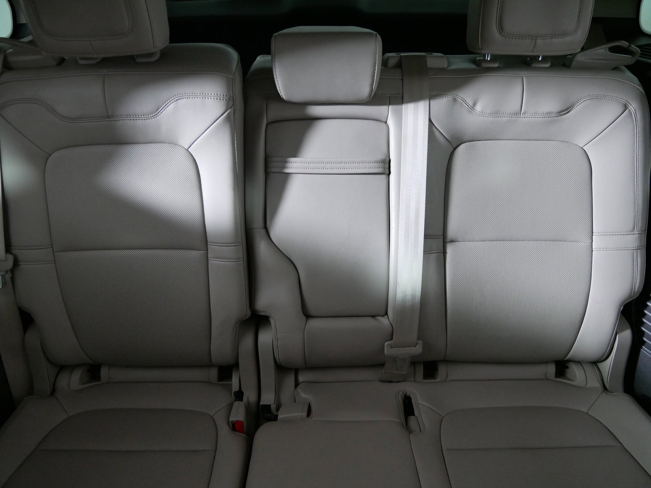 Used 2024 Lincoln Corsair Premiere w/ Equipment Group 101A image 13