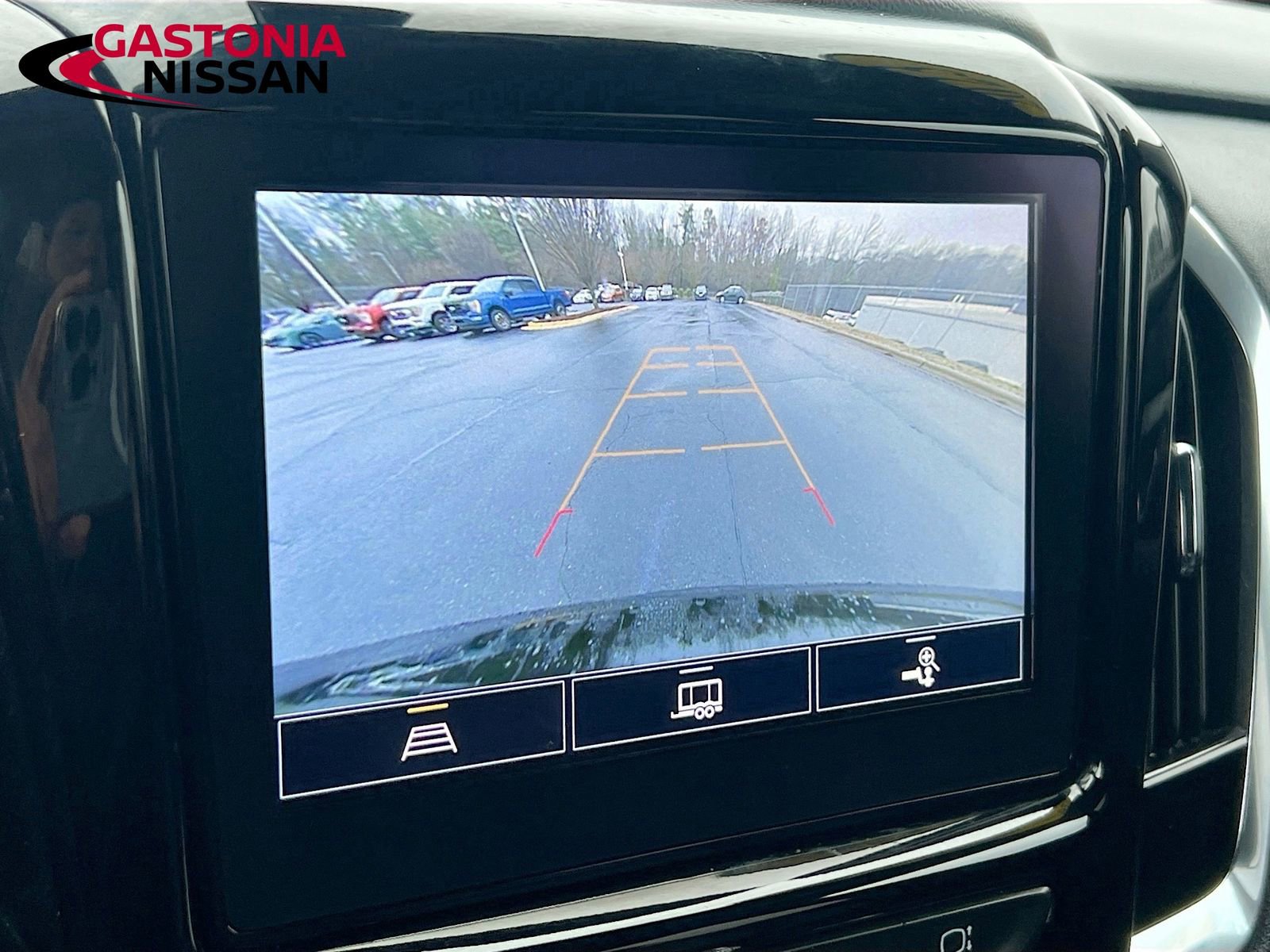 Used 2023 Chevrolet Traverse LT w/ LPO, Floor Liner Package image 18