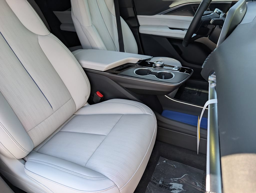 New 2026 Cadillac Lyriq Sport AWD/4WD image 21