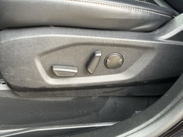 Used 2024 Ford Edge SEL image 23