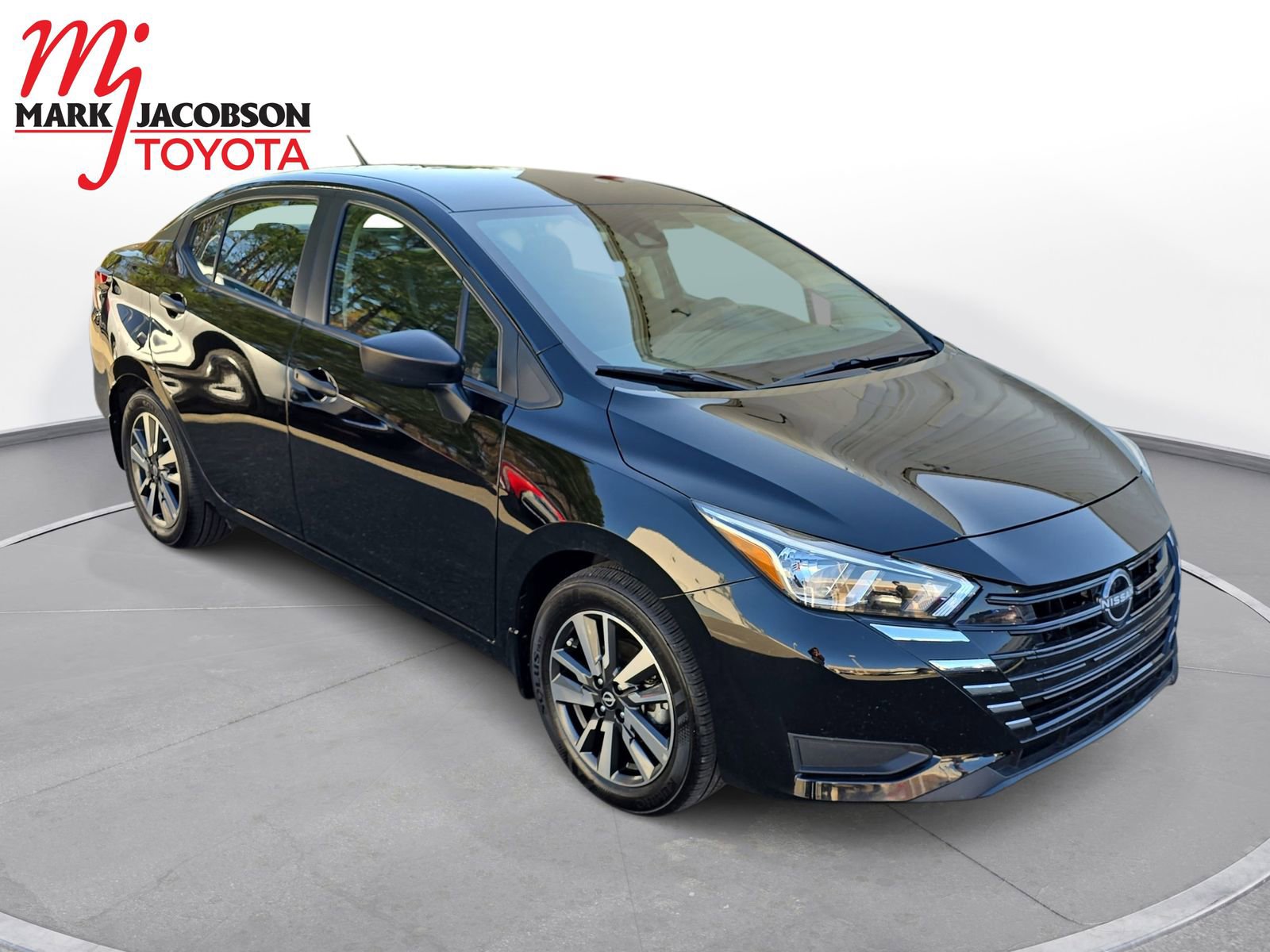 Used 2024 Nissan Versa S w/ S Plus Package image 5