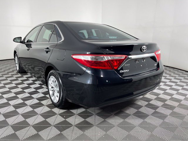 Used 2017 Toyota Camry LE FWD image 8