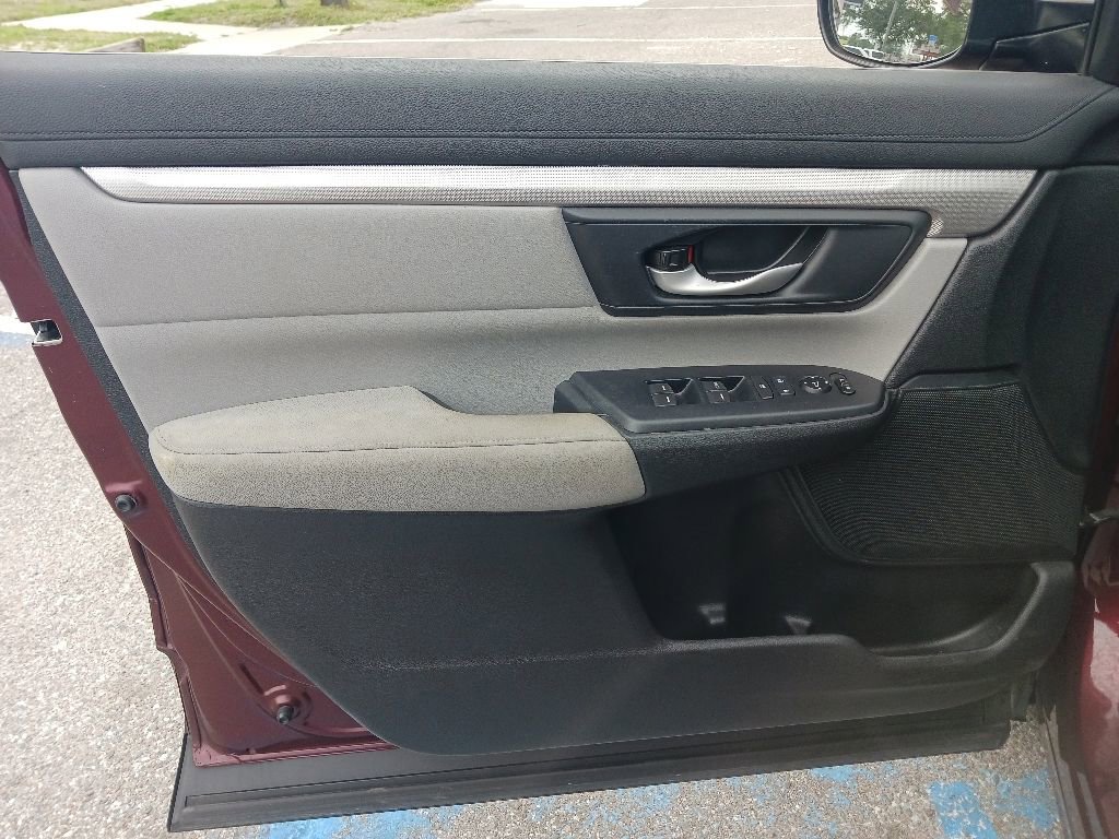 Used 2019 Honda CR-V LX image 11
