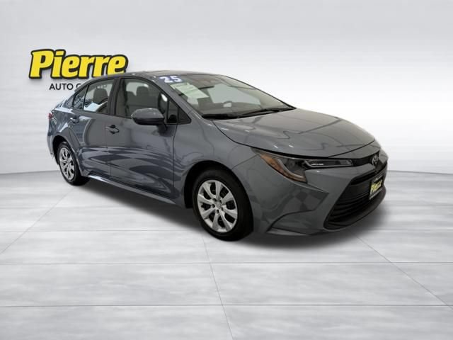 Used 2025 Toyota Corolla LE FWD image 6