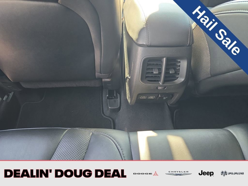 Used 2023 Jeep Cherokee Altitude Lux image 26