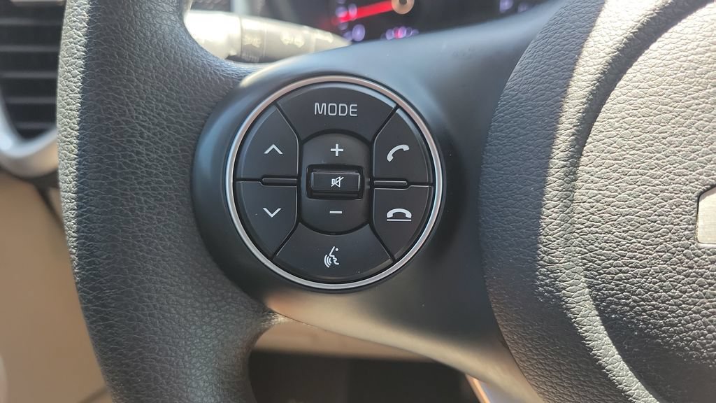 Used 2022 Kia Soul LX w/ Technology Package FWD image 19