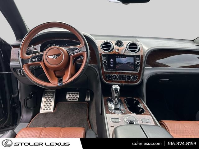 Used 2018 Bentley Bentayga AWD/4WD image 23