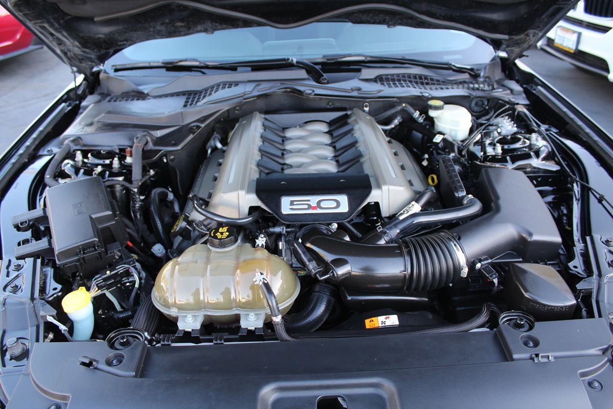 Used 2017 Ford Mustang GT RWD image 26