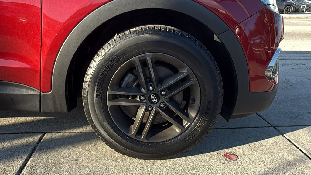 Used 2017 Hyundai Santa Fe Sport image 10