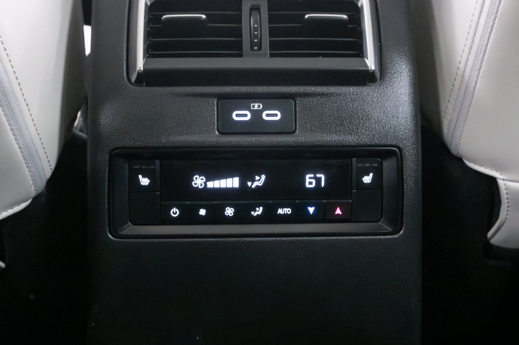 Used 2024 MAZDA CX-90 Plug-In Hybrid w/ Premium Plus AWD/4WD image 32