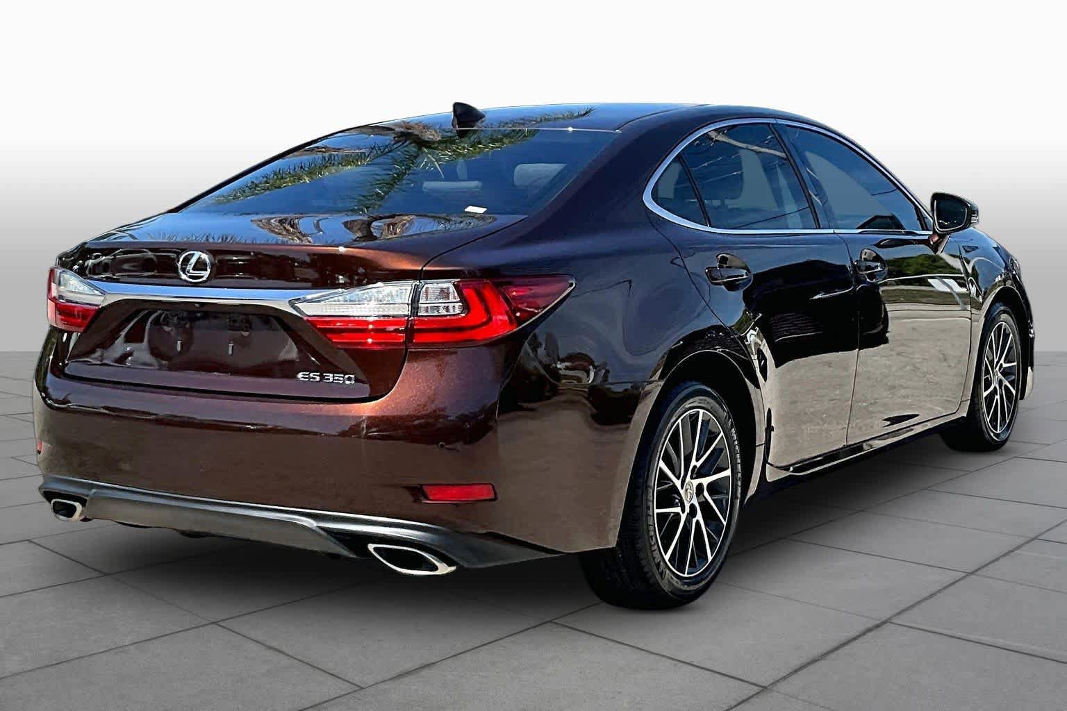 Used 2017 Lexus ES 350 w/ Luxury Package FWD image 13
