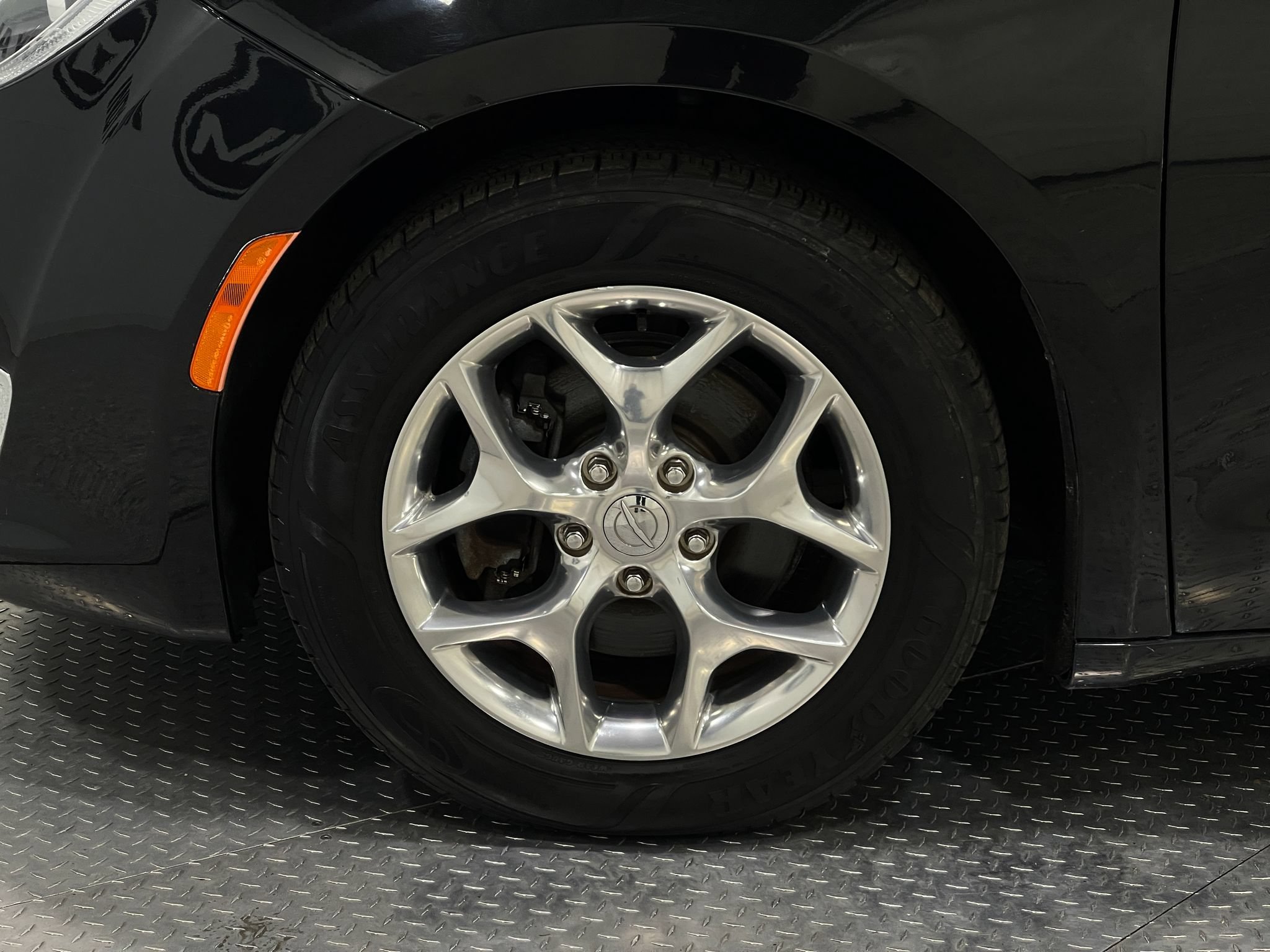 Used 2019 Chrysler Pacifica Limited FWD image 34