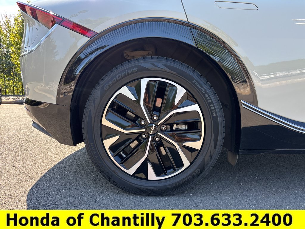 Used 2022 Kia EV6 Wind w/ Wind Technology Package AWD/4WD image 32