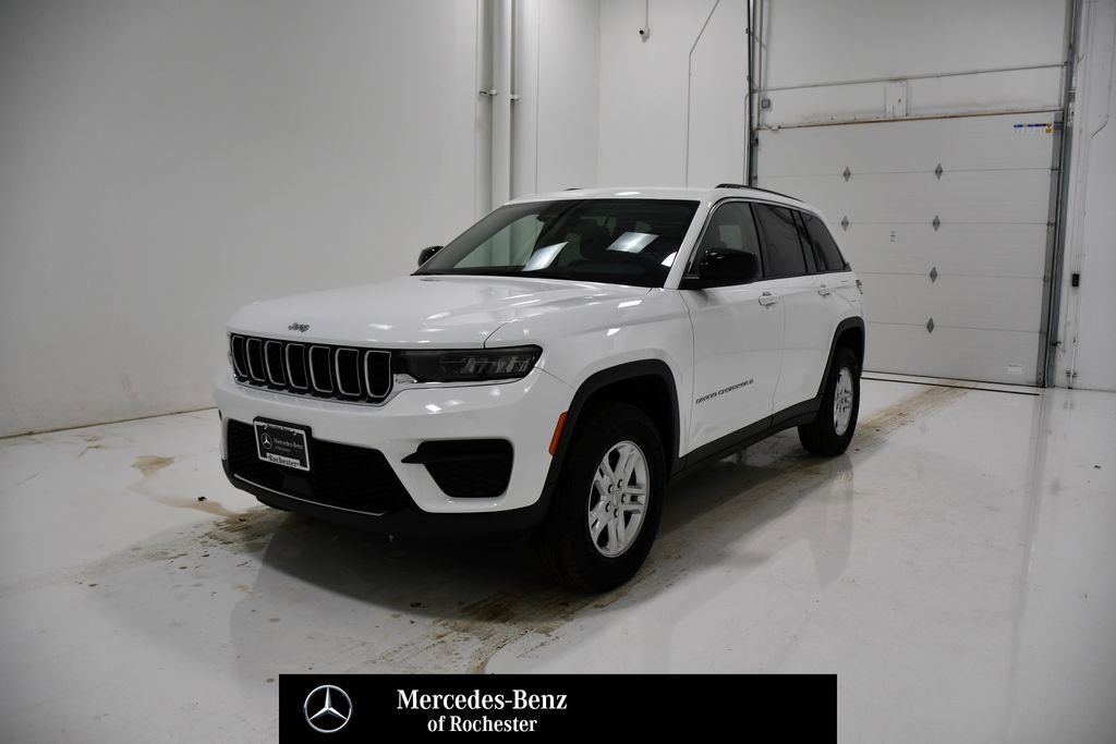 Used 2022 Jeep Grand Cherokee Laredo w/ Luxury Tech Group I image 1