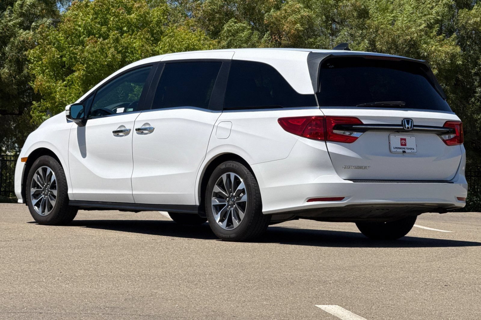 Used 2024 Honda Odyssey EX-L image 6