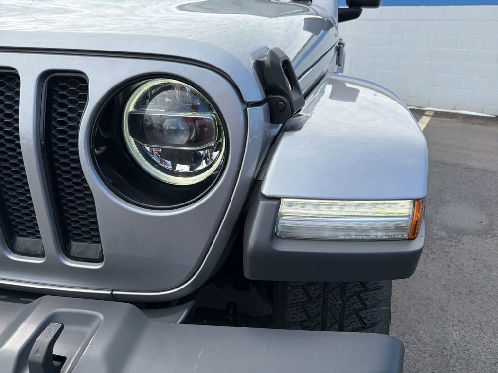 Used 2021 Jeep Wrangler Unlimited Sahara image 9