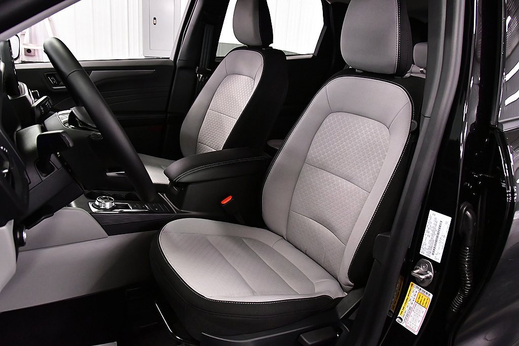 New 2025 Ford Escape Active w/ Cold Weather Package image 28