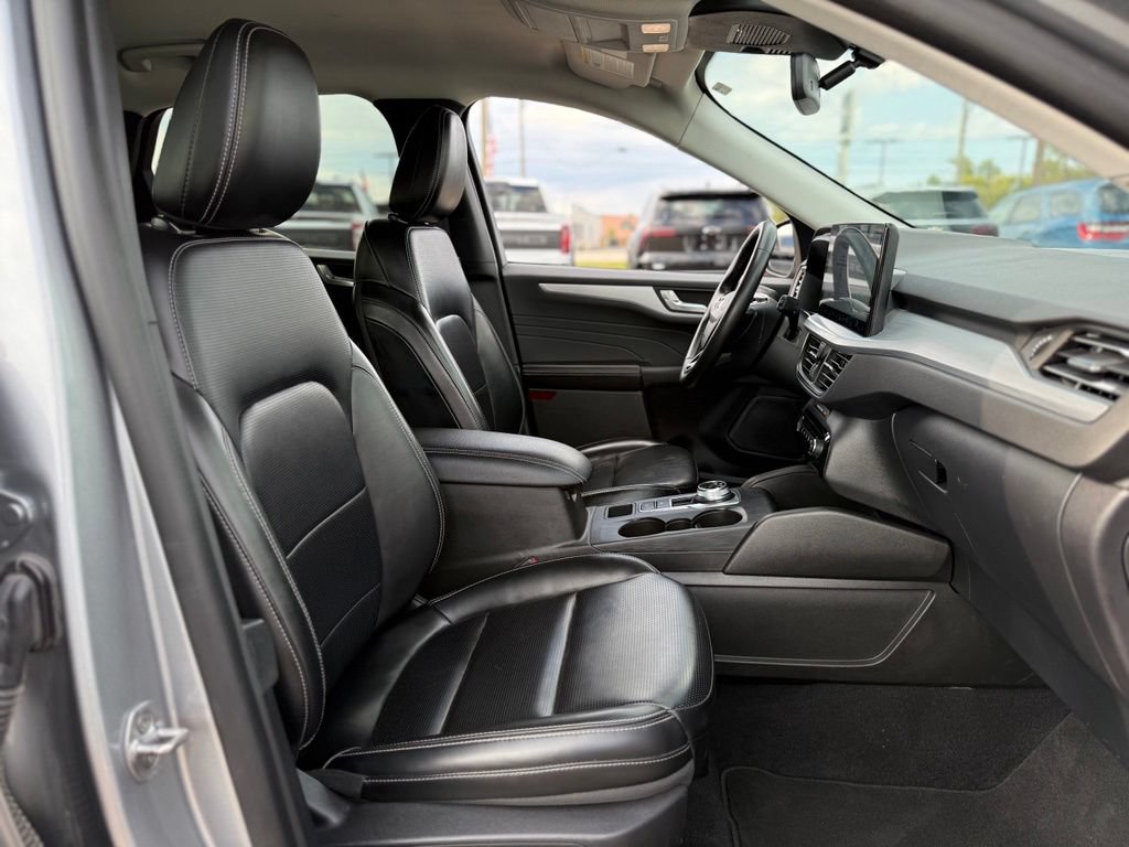 Used 2024 Ford Escape Platinum AWD/4WD image 15