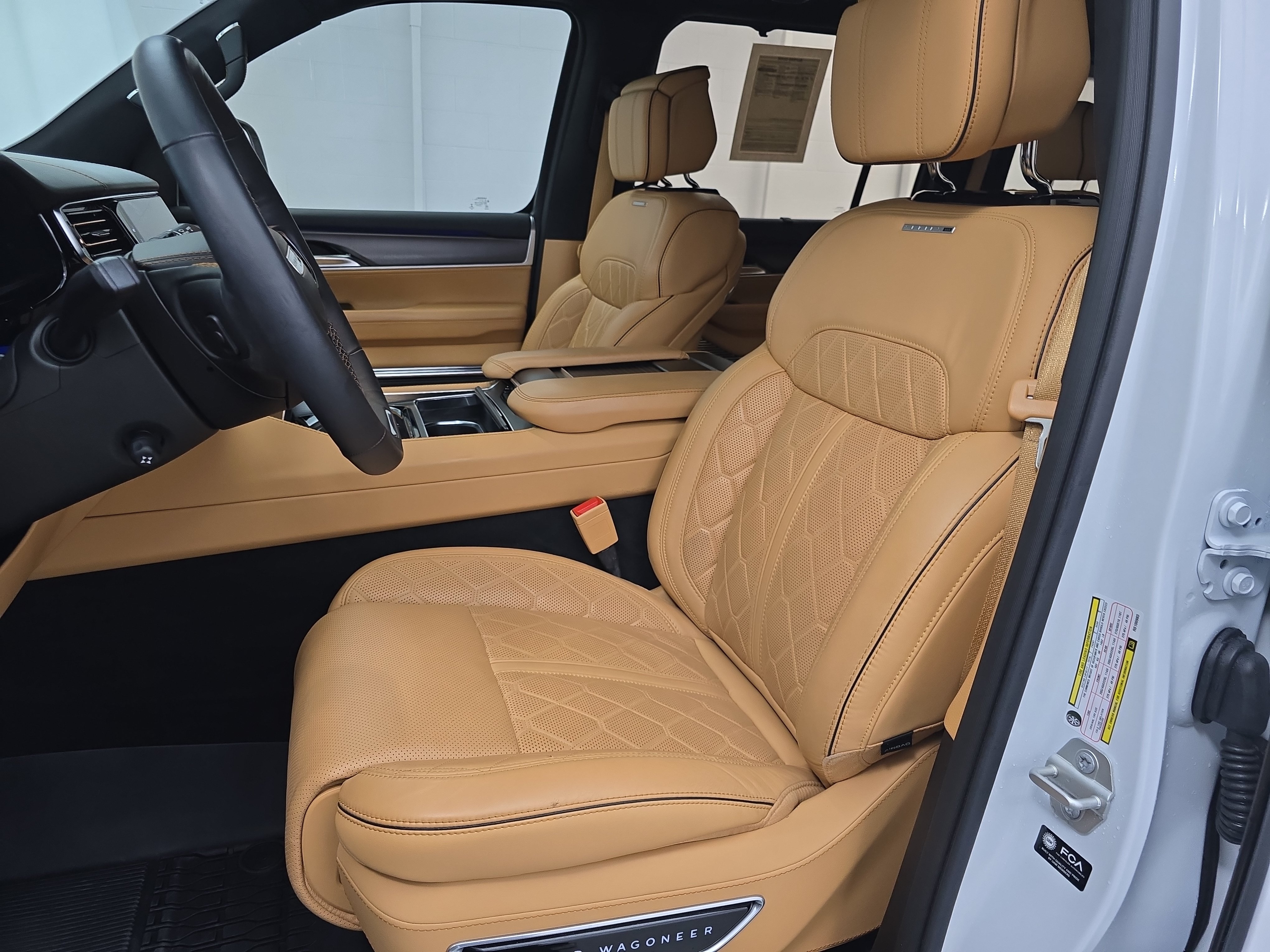 Used 2024 Jeep Grand Wagoneer Series III w/ Quick Order Packagew 28T AWD/4WD image 18