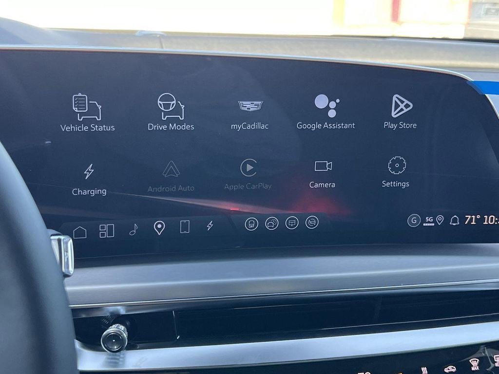 New 2026 Cadillac Lyriq V image 17