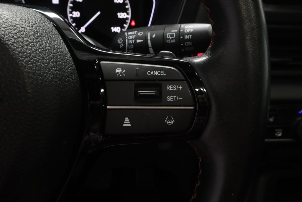 Used 2025 Honda Pilot TrailSport image 30