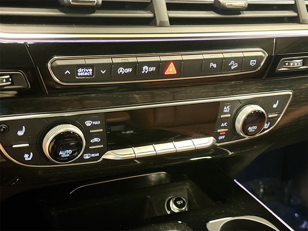 Used 2018 Audi Q7 3.0T Prestige image 17